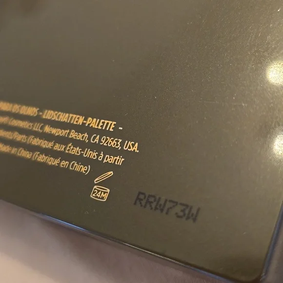 Urban Decay Naked Wild West Eyeshadow Palette - NEW - Picture 3 of 9